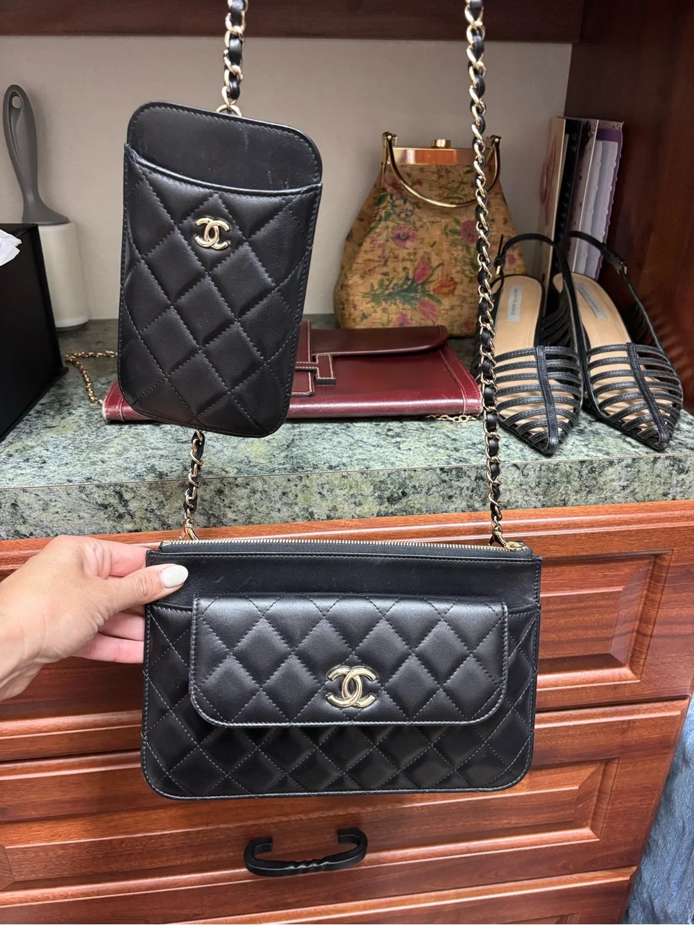 CHANEL Black Quilted Leather Crossbody Set with Gold Chain full set